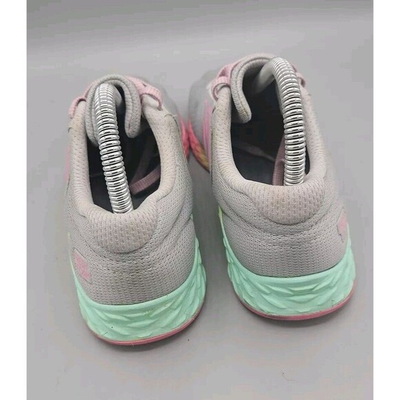 Womens Size 5 New Balance Fresh Foam Arishi  Running Shoes Gray Pink Neon Green - Picture 4 of 11